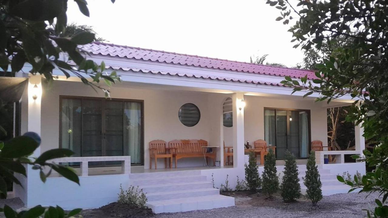Hotel Min House Lamphun Esterno foto